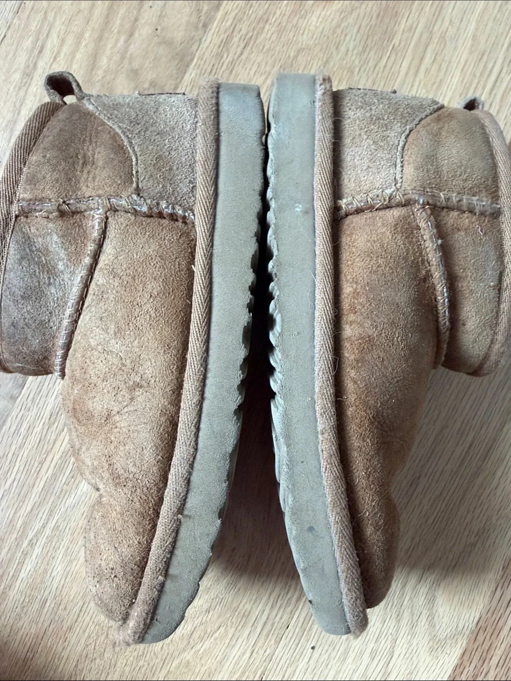 UGG kids classic